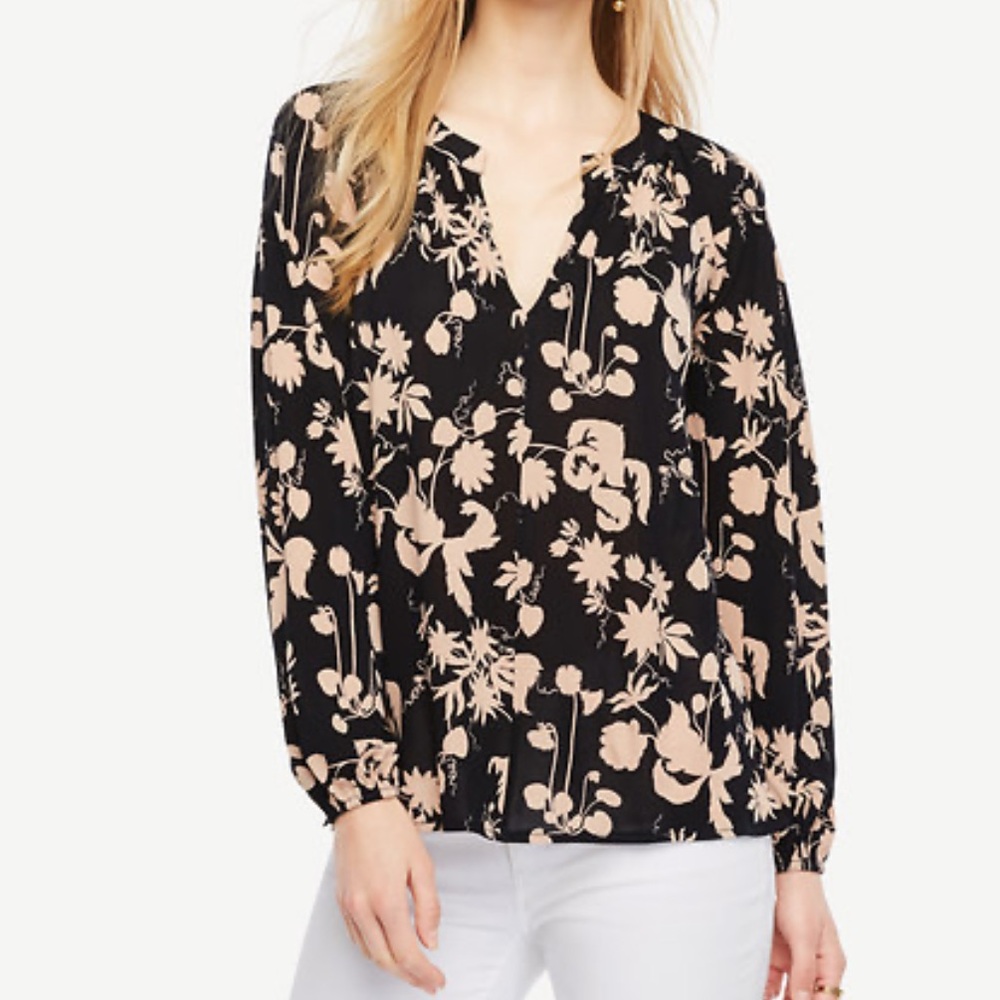 Ann Taylor Dark Navy Blue Floral Georgette split neck Blouse 100% rayon S